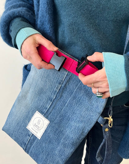 Minimal Crossbody Bag blue pink