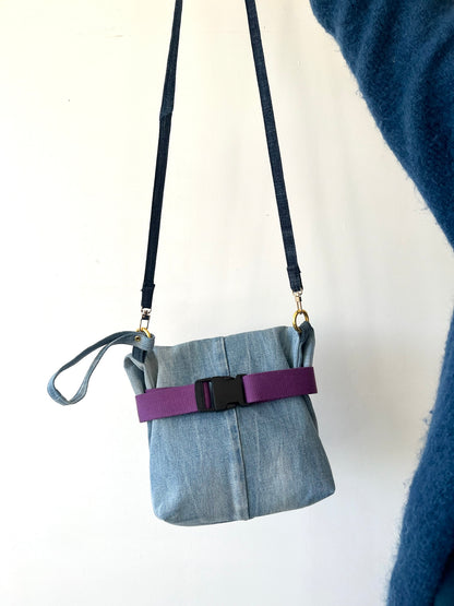Minimal Crossbody Bag blue violet