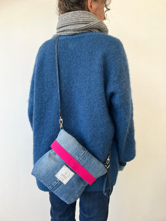 Minimal Crossbody Bag blue pink