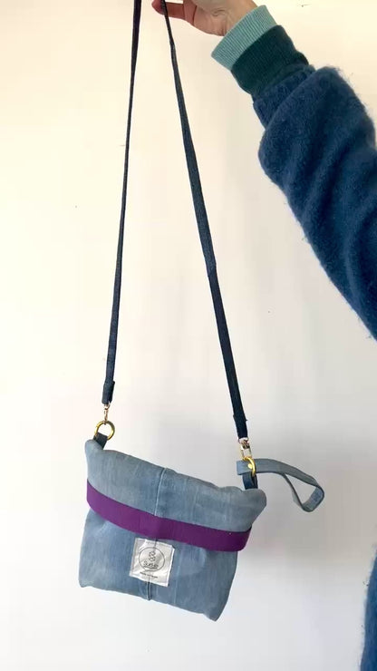 Minimal Crossbody Bag blue violet