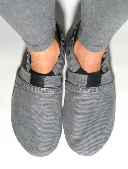 Chaussons upcyclés MOCCA LEO denim gris unisex